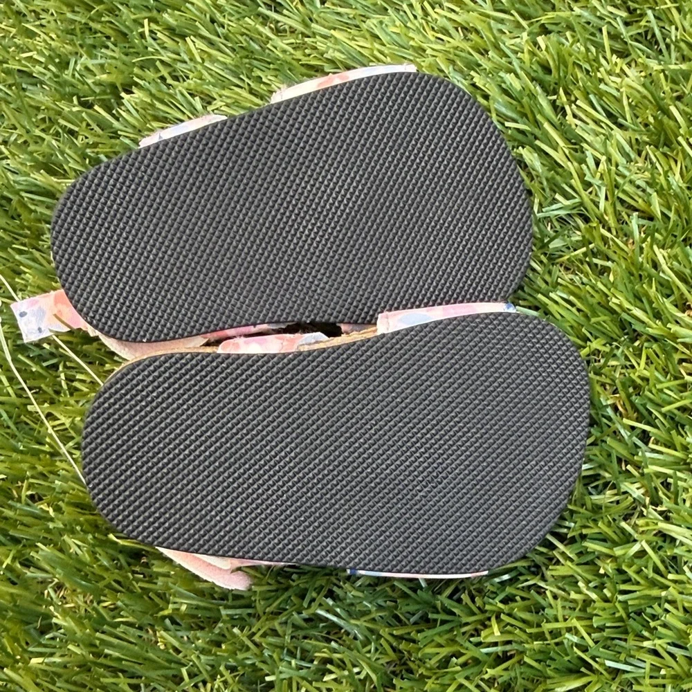 NWT Carter's Pink Floral Buckle Sandals for infant 0-3 months